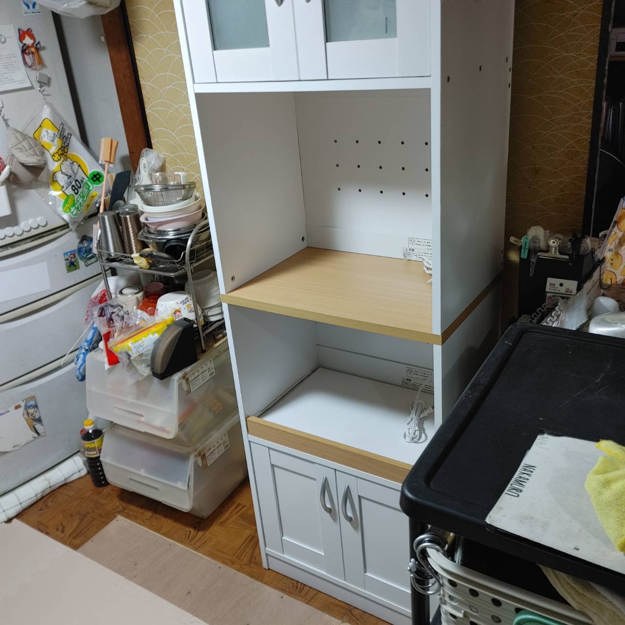 鹿児島市武岡で出張買取した白いキッチンボード（食器棚）
