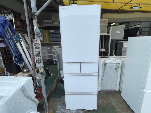 鹿児島市のリサイクルショップ八光で販売中の日立5ドア冷蔵庫（R-HWS47NL）の外観