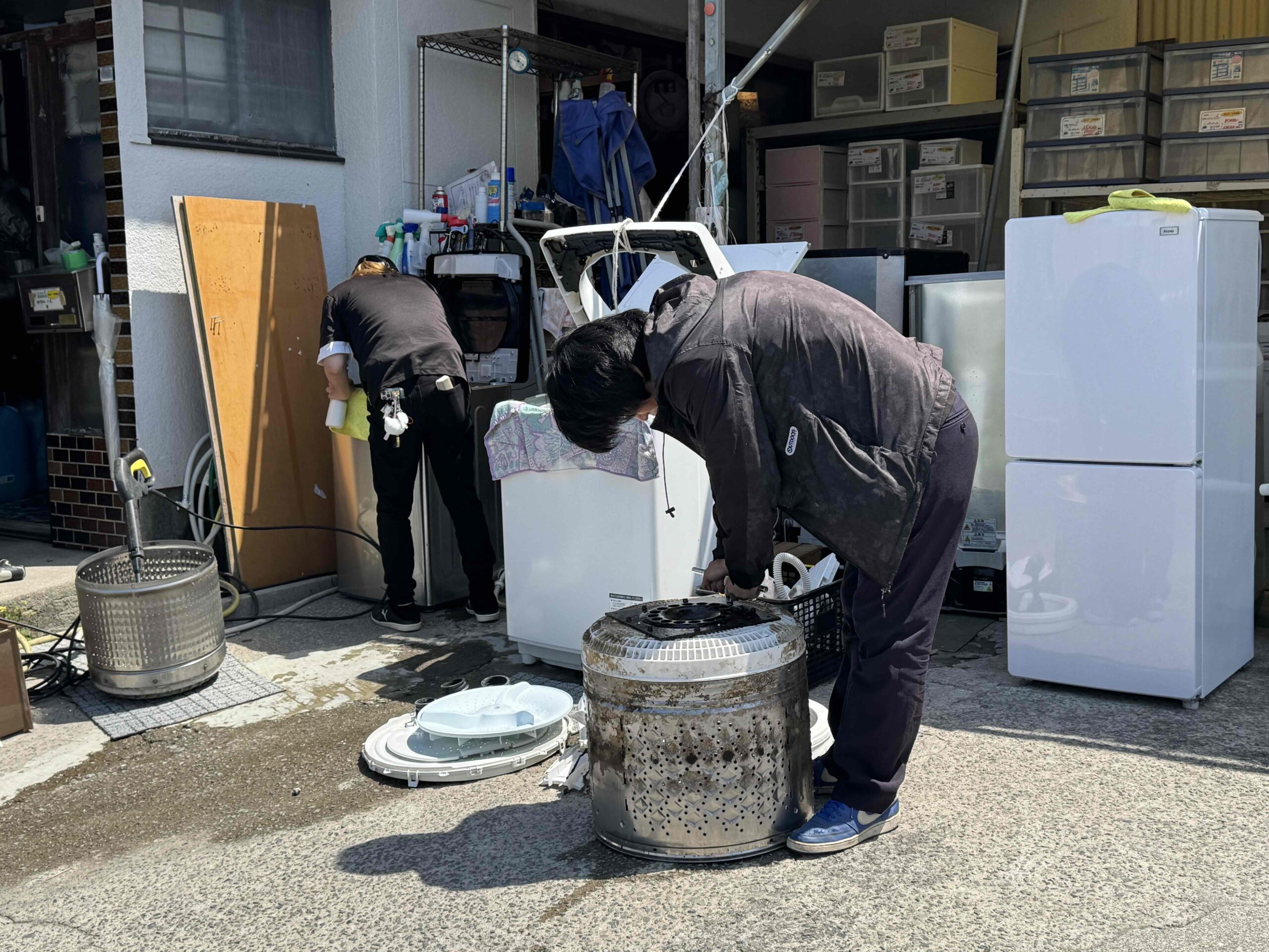 東芝ZABOON AW-9SV7 蓋を開けた状態 操作パネル・洗濯槽内部