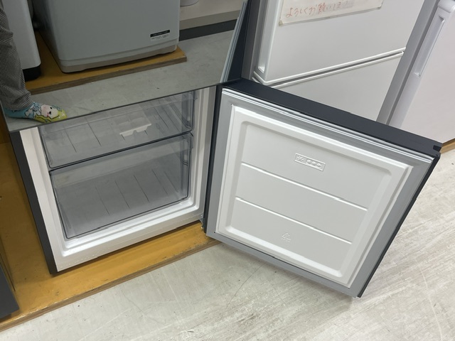 ツインバード HR-GJ12 冷凍室を開けた状態(中古冷蔵庫・鹿児島市)