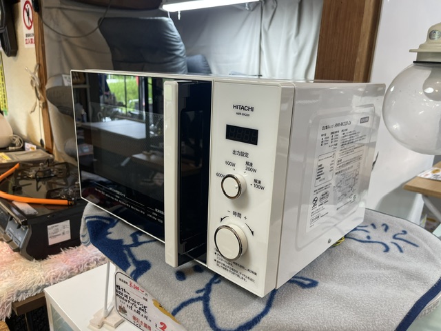 日立 HMR-BK220-Z6 の操作部ダイヤル・斜めから(中古電子レンジ・鹿児島市)