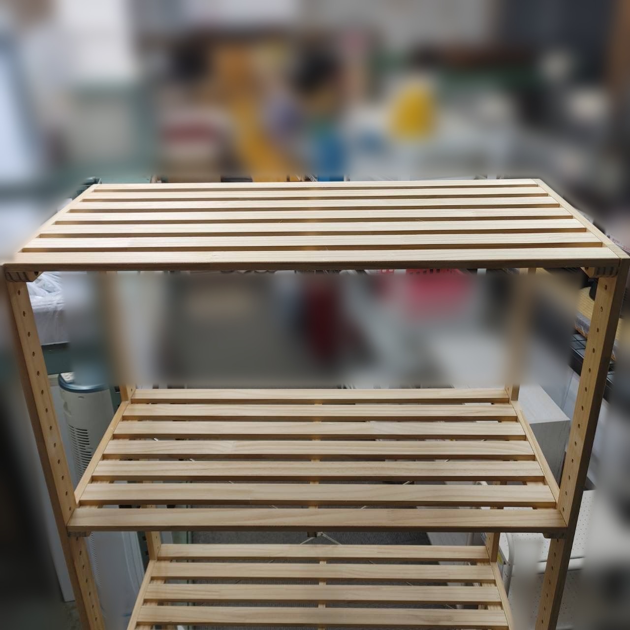 木製オープンラックのすのこ状の棚板