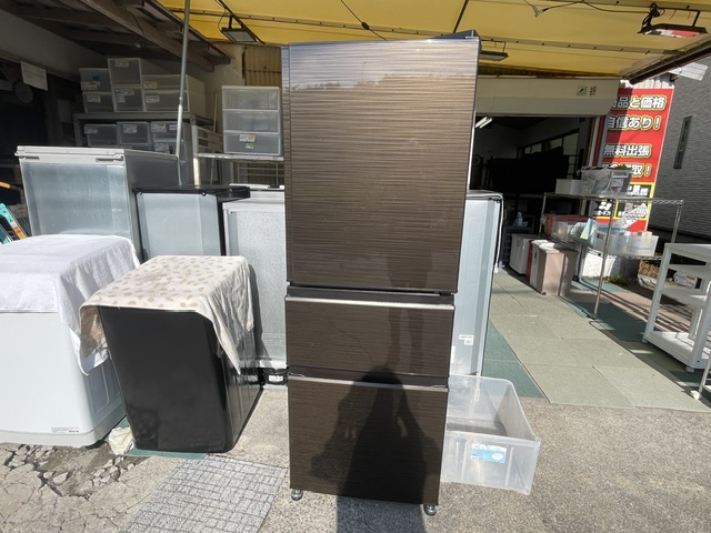 三菱電機 3ドア冷凍冷蔵庫 MR-CX33G-BR 中古 全体・グロッシーブラウン（リサイクルショップ八光・鹿児島市田上）