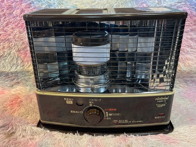 中古のトヨトミ 石油ストーブ RC-W320 木目（リサイクルショップ八光・鹿児島市田上）